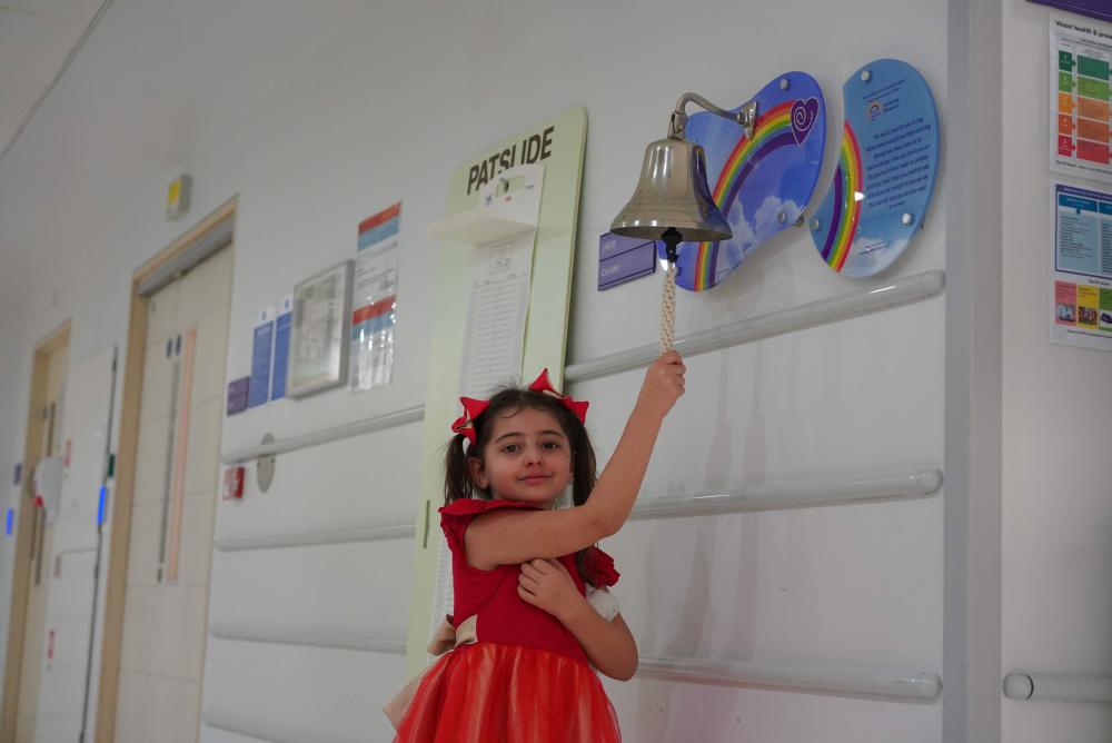 Zara ringing the bell! 5 years cancer free!